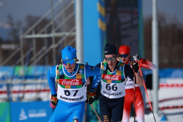 01 / 10KM FREE